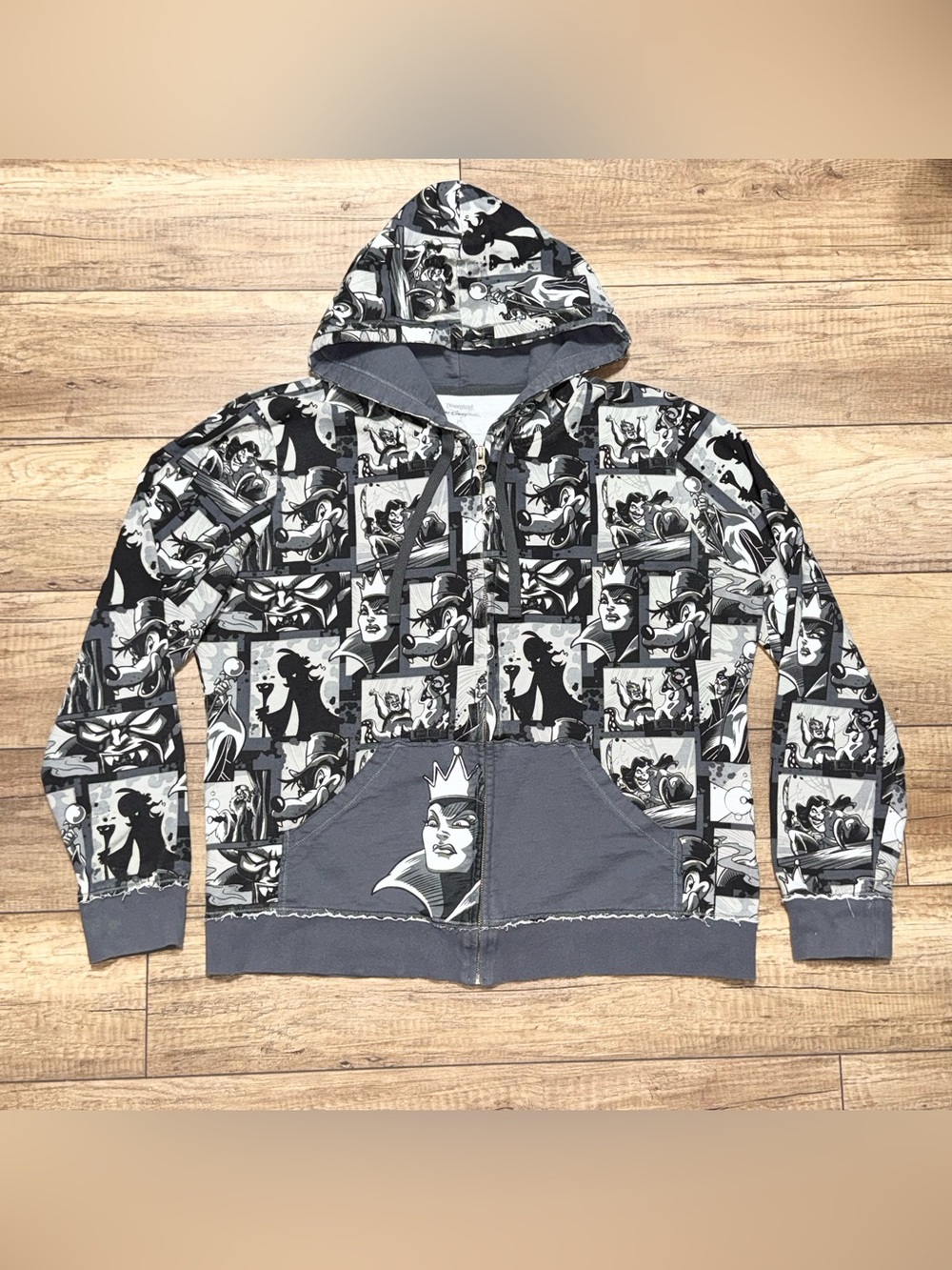 Disneyland Resort Walt Disney World Parks Villains Comic Print Hoodie Womens 2XL
